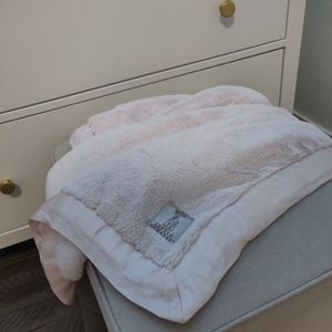 Little giraffe baby blanket